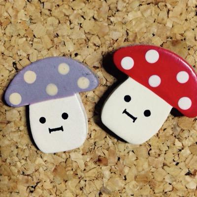 成人済。公式情報を見たりグッズの交換が多いです。RPオフ推奨。よろしくお願い致します。