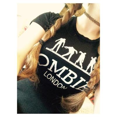 rainclouds69's profile picture. ✌️