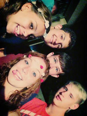 I love hokkey,love being outdoors and with my freacky friends♥[Beste] kêrel waarvoor ek kon vrae♡