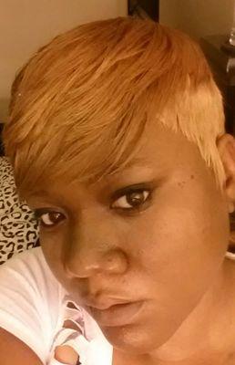 MzBeckie's profile picture. 