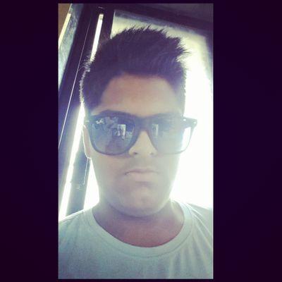 17 year old Mumbaikar
COMMERCE STUDENT
ASPIRING MUSIC PRODUCER+BUSINESSMAN$$€£
