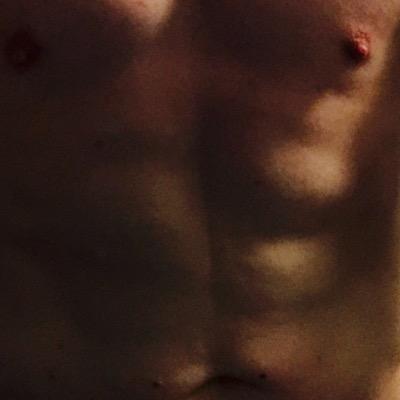 GuySixpack's profile picture. No nonsense tips from Guy Sixpack about fitness, health, food, gym, weight training, building muscle, cardio and hard work. A sixpack in 6 weeks? My arse.