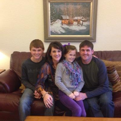 nealiewake's profile picture. 