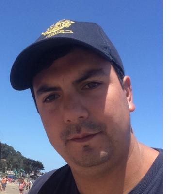 Soy Seba Delgado por mi padre Artigas por mi madre, la parilla es lo mio  Maitencilllo es mi playa Siganme los buenos.........