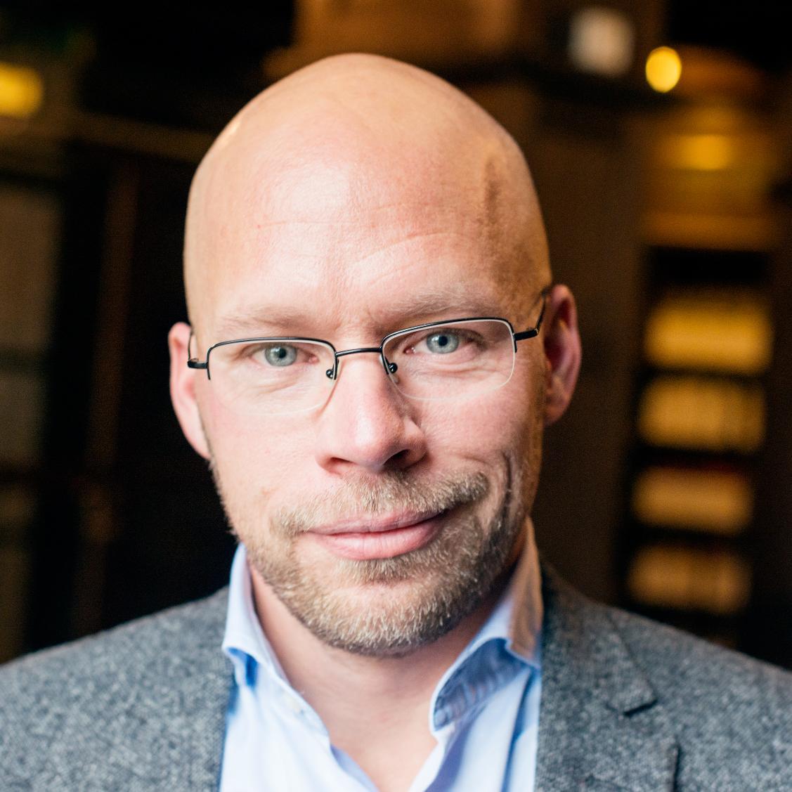 Forskare, Författare, Föreläsare