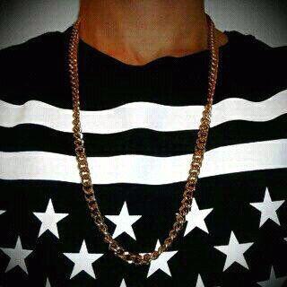 olyd102001gmai2's profile picture. ادري ﺎلدنيا تفرق رفيق عن رفيق 
بس من عز لہ صااحب ماا يخليہ