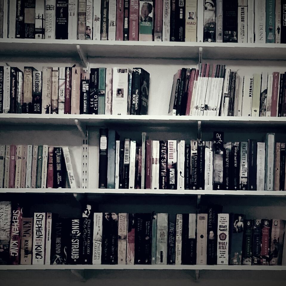 Teacher and book lover. A writer on the side. Also a bit of stationery and planner nerd.