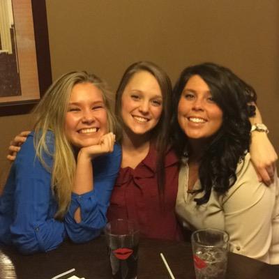 brielle_deni's profile picture. 1 Peter4:8 ❤️💍