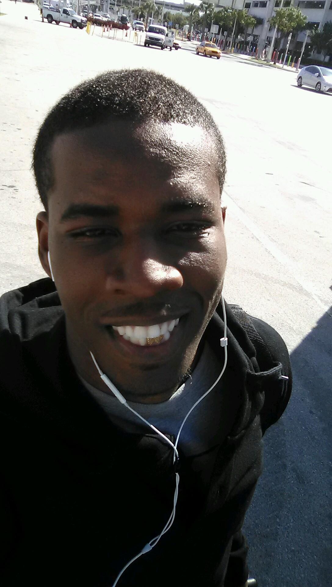 DaRealDavDudJr's profile picture. 