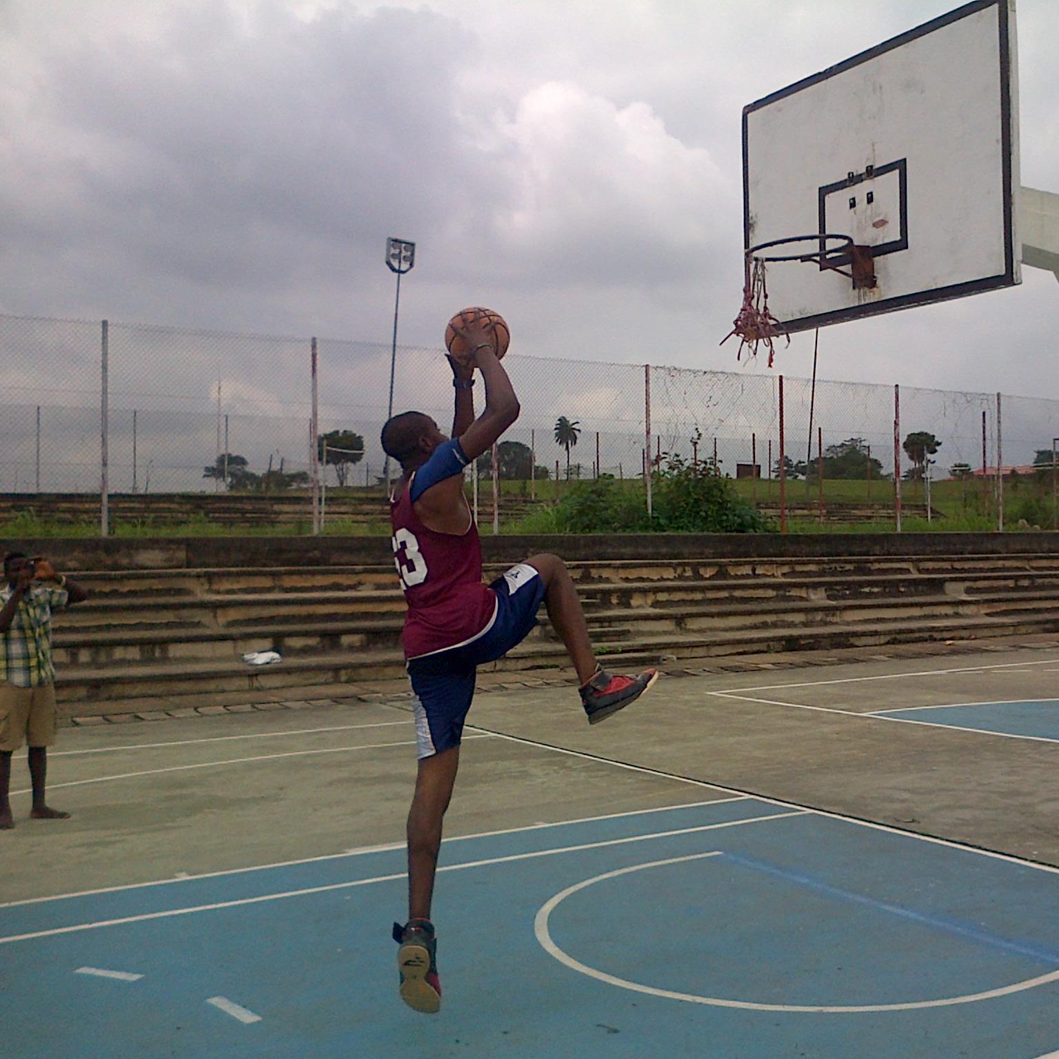 Posinton's profile picture. Find out urself