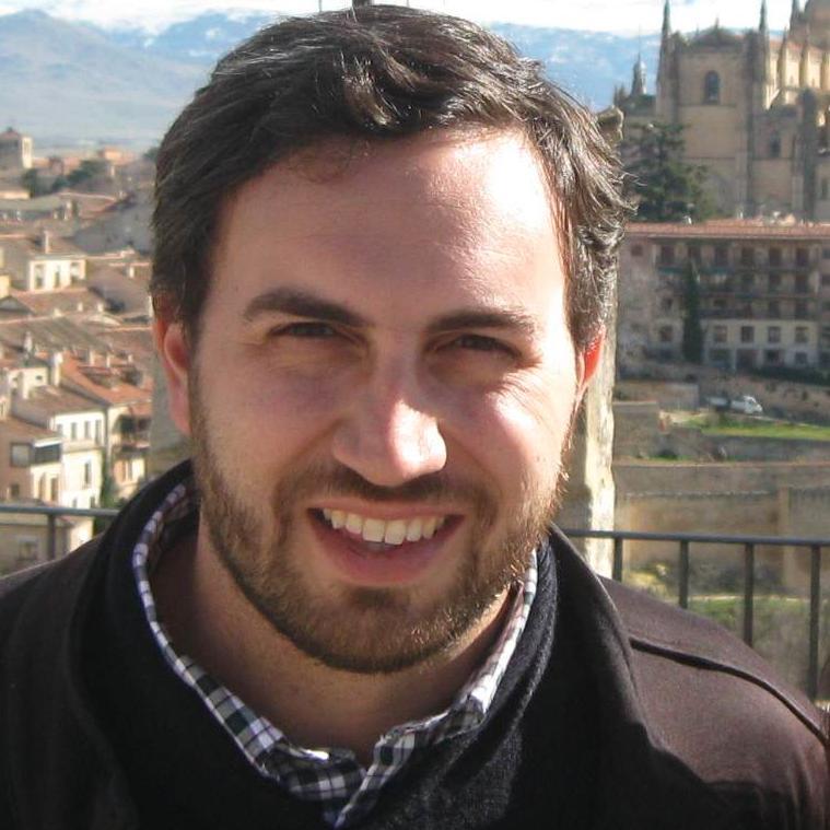 I write and tweet about all things related to Spain: travel destinations, the economy, politics, books, and art.