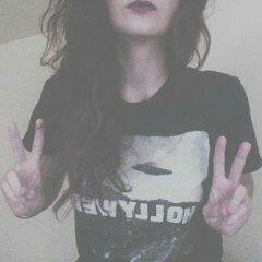 16|| Dead girl walking|| Kill me pls|| Follow me i follow back|| Dm me if you ever want to talk||