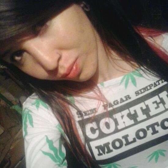 RAP ♥, Lovatic, Directioner ♥,The Walking dead,  Mahomie ♥,Fly ♥ uso alargs 8mm, 20 anos,Flamenguista, tatuada e sou legal,vemk vms conversar.@CLUBEFOLLOWBACK