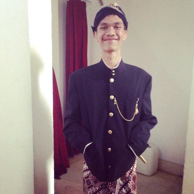 manuelchriss's profile picture. GLASS TOWERS