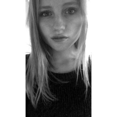 hockey & dansen || 1 vwo || IG: alydebles || snap: alydebles