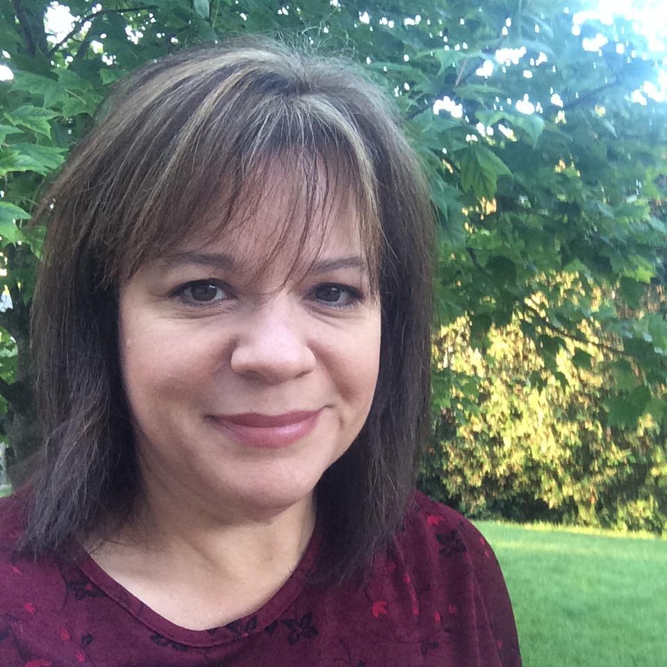 Writer/editor, MG/YA author blending science, nature, spirituality and the supernatural. Creator of #AuthorZ. Member of #MGNarwhals #MGHub