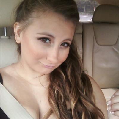 im young wild and free just living my life :) snapchat xobabyb91ox instagram sammibabi91 i can sing so yeah
