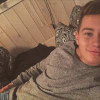 ---- (@anebypojk) 's Twitter Profile