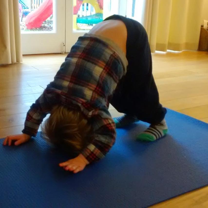 WhitBabyYoga's profile picture. Bringing #birthlight #babyyoga to #Whitstable. Bonding, massage, stretching & relaxation for parents, babies & toddlers. Also blog @feministmumuk