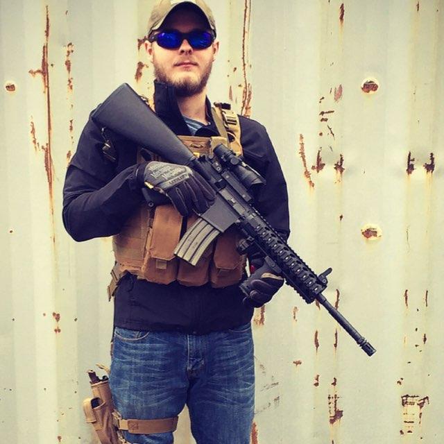 United States Marine Corps poolee. Avid bowhunter and outdoorsman.
