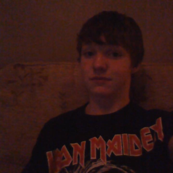 Im Aaron,im a bass guitarist follow me because im AWESOME