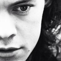 Black/White Harry (@bw_harrystyles) 's Twitter Profile