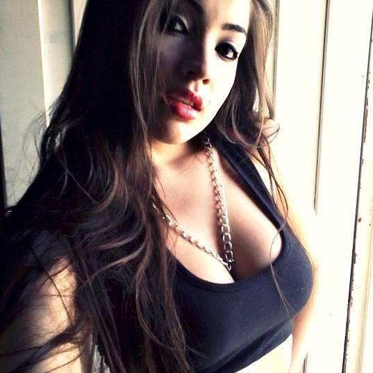 hola me llamo makii . seguime en facebook https://t.co/KF5nql41dp y seguime aca amor :*