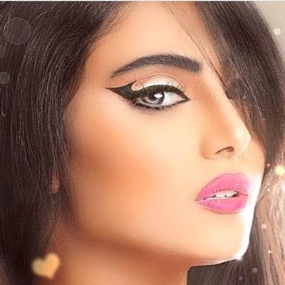 مهره و( عنيده ) ولا احدن عسفها مثل الظبي من ظلها صابها جفال كم فارسن وده بقضبة رسنها ماغرها مدحٍ ولا شعر ينقال