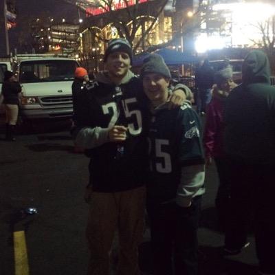 CrewDeli's profile picture. Just Out Here Tryna Figure Out How To Make A Dollar Faster Than Spend One #JustLampinn