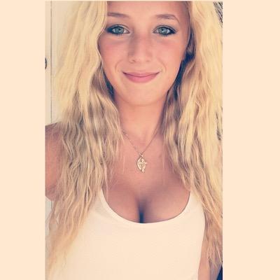 gracelyn894's profile picture. 