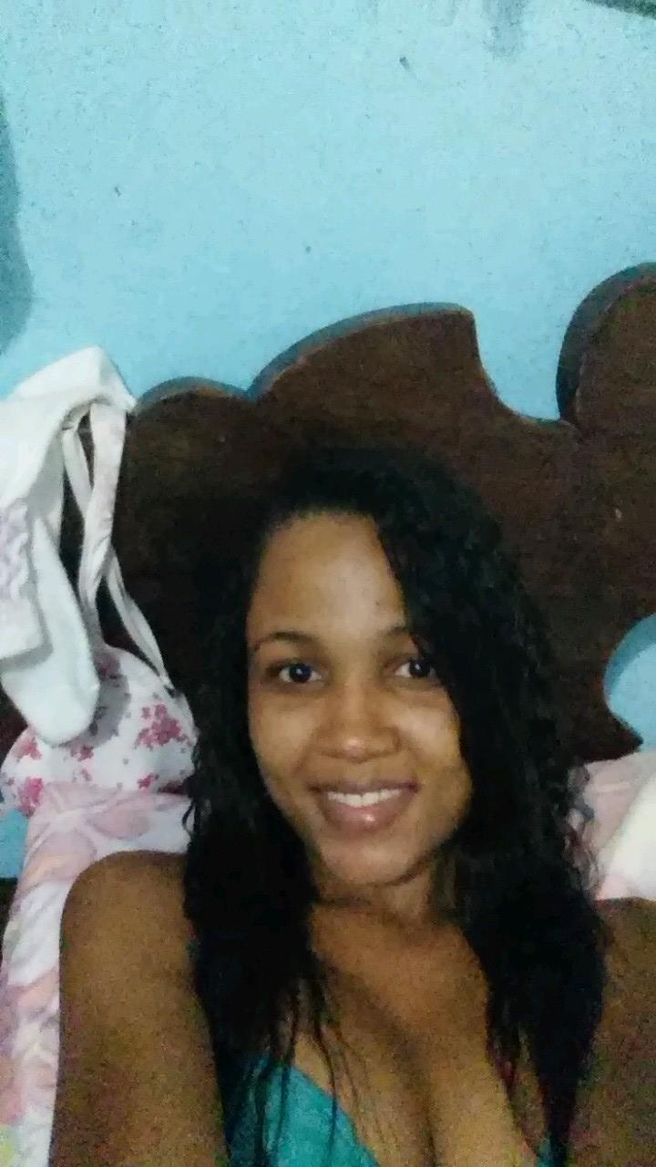 Há um Deus quê não desiste de Vc , Sorria siga em frente que Deus está contigo!