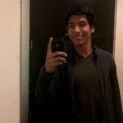 Estudiante de Derecho (UNMSM). Practicante en De la Flor, García Montufar & Arata Asociados y Árbitro de fútbol (APAFL)