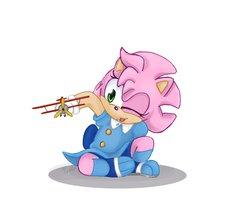 (Daughter of Sonic and Amy, currently 1 year old and quite small. She can talk a little and she's very shy. Her nickname is Rory. No BoyFriends.)