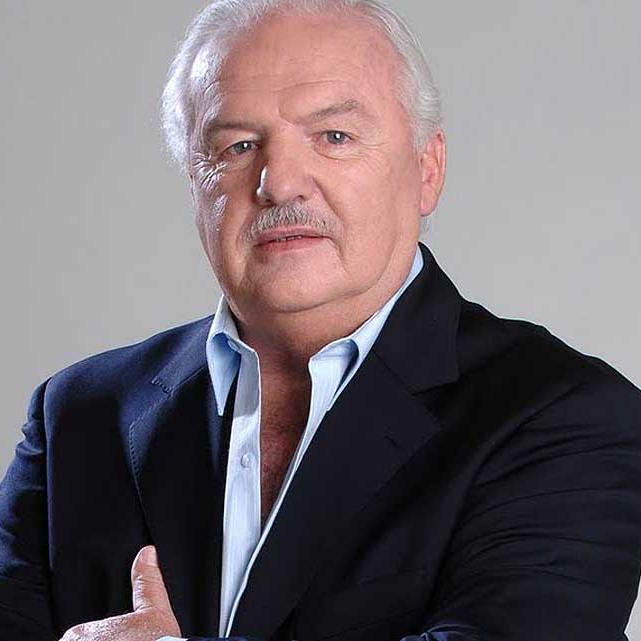 Bienvenidos al Perfil Oficial de Fernando Niembro en Twitter.