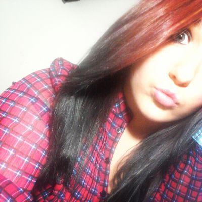 sarah2001t's profile picture. taken missed him so much :')