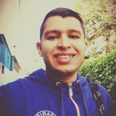 Estudiante de Ing.Civil amante del futbol y la buena cocina!