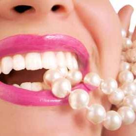 Aurorateeth's profile picture. 