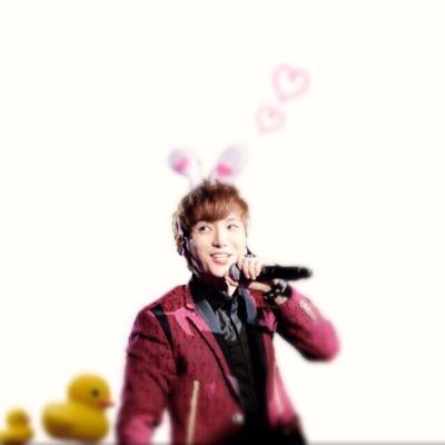 親娘でSJペンです。 みなさん、ヨロシクお願いしますo(^▽^)o #お母さんえるぷ No.35 #ELFヌナline NO.504  最近オカルトにはまってます☆ フォローの際は@下さ〜い♪♪