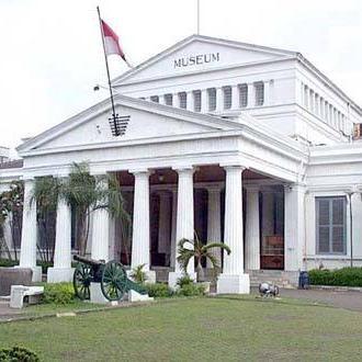 Laman ini kami buat dan kembangkan dengan tujuan untuk memperkenalkan museum-museum yang ada di Indonesia dan juga meningkatkan minat untuk mengunjungi museum.