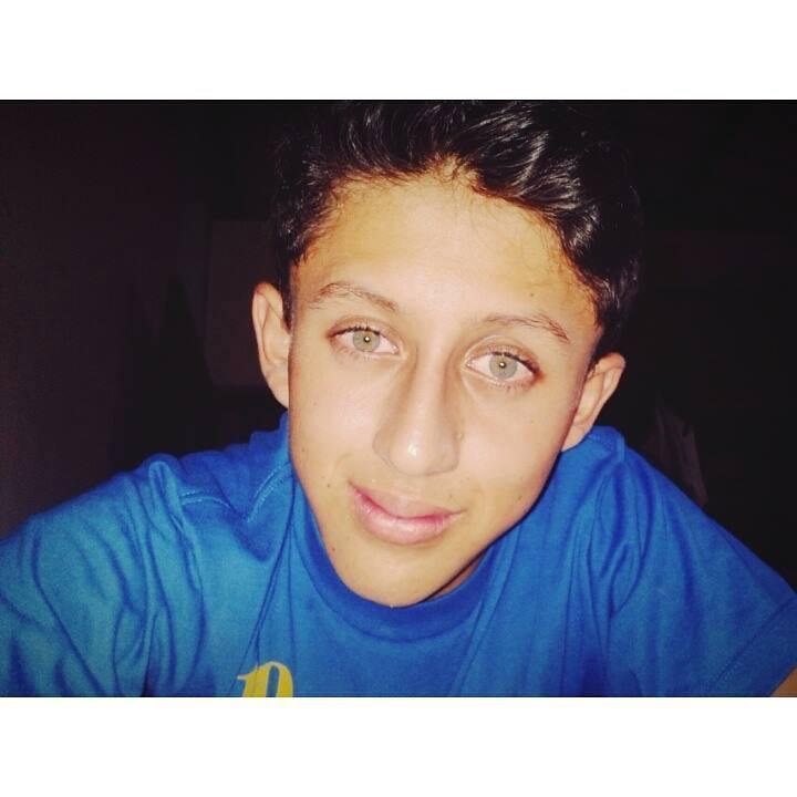 PinedaJhostin's profile picture. Seguir con nuestras vidas!