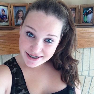 Queen_ash12's profile picture. 