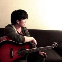 音楽や写真を撮ったり見たりするのが好きです(^-^)興味あるものはフォローやいいね。します（フォローバック目的ではないです）フォローはご自由にお願い致します。写真や音楽などの垢はだいたいフォロバします。