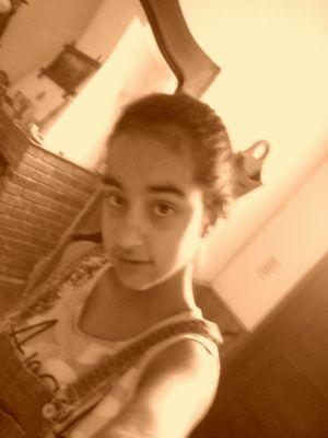 Me gusta ver videos ,amo los videos de Paisavlogs. Juan jaramillo . Yuya . Sebas dice . Sebastian villalobos . Juana martinez .Yosstop . german .Y Justin Bieber