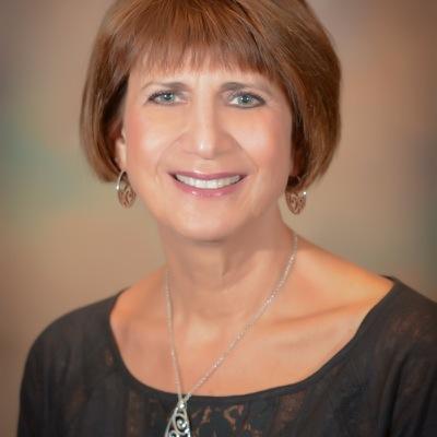 EileenArnold18's profile picture. 