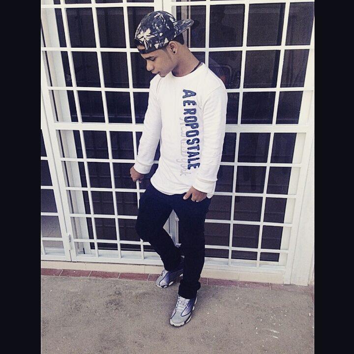 RandallRamirez_'s profile picture. Mientras el camino sea mas largo, mas glorioso es el Triunfo. Amante del cine & Bailarin en @DangerousBoyzDB IG: RandallRamirez_