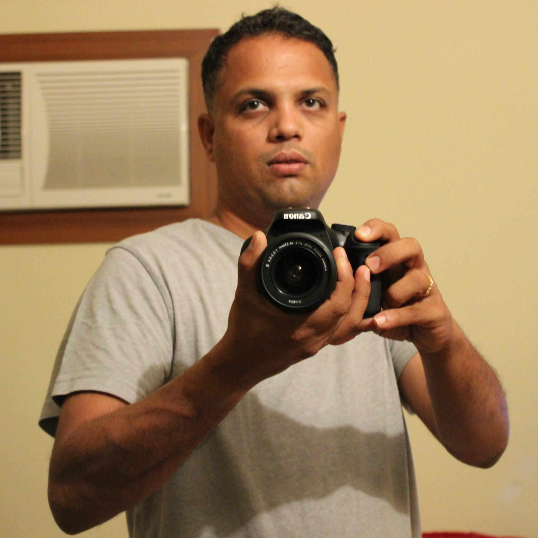 Planner  by profession ,likes  opinionated tweets on science & a technology buff.