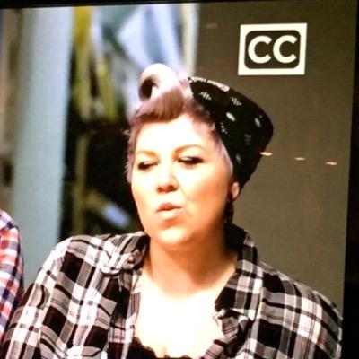 I'm a cake artist , bakery owner, recovering addict, go getter and single mom and the world is mine!! ✌️
