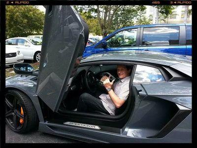 RobertBinder8's profile picture. 