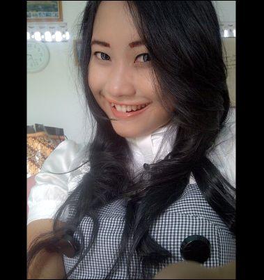 IndriAdePutri's profile picture. Live simply . Dream big .  Be grateful . Give love . Laugh lots | Virgo †