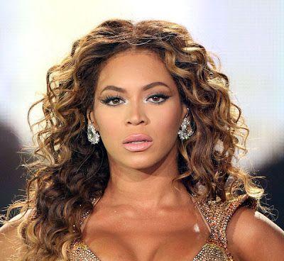 Beyhive, 
11 anos 
I'm From Brazil 
Beyoncé I Love You, 
Follow me please